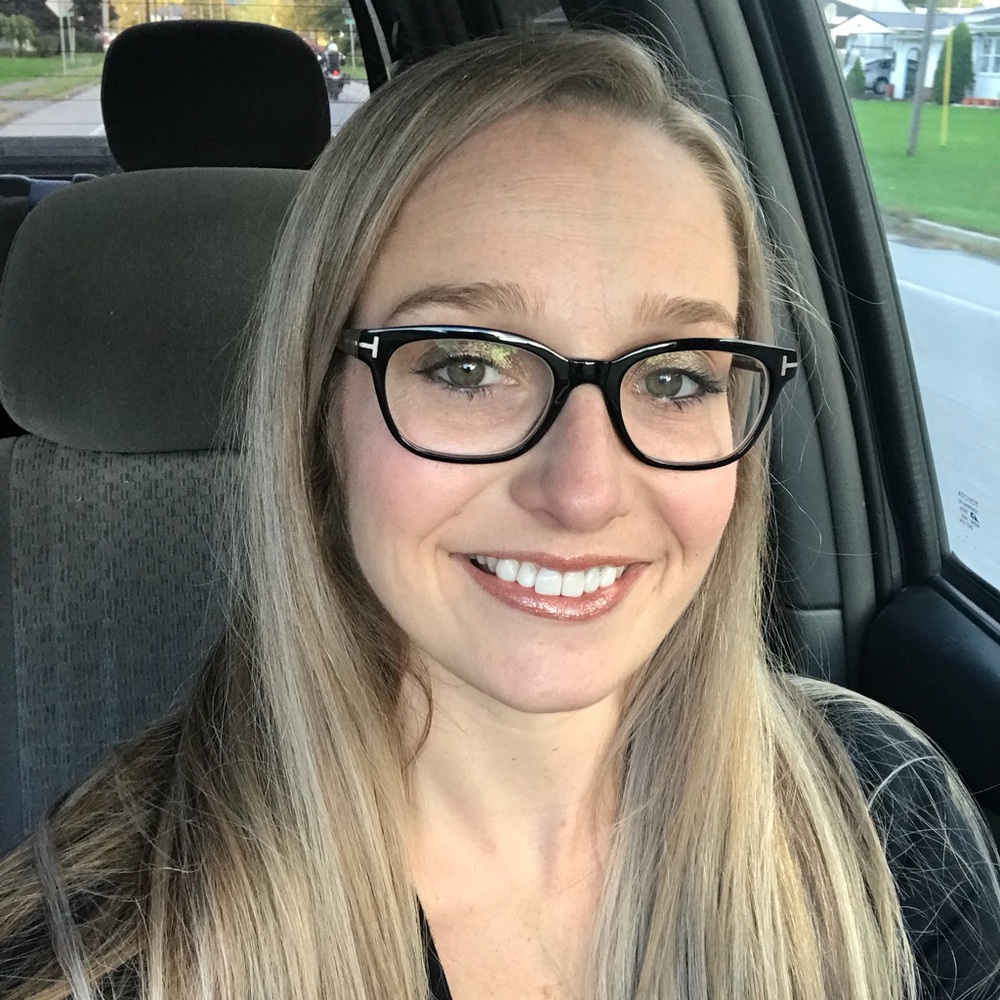 Meet your Posher, Jacqueline